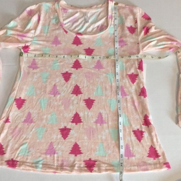 French Affair Christmas Tree Holiday Long Sleeve Top Sz Medium - Picture 10 of 11